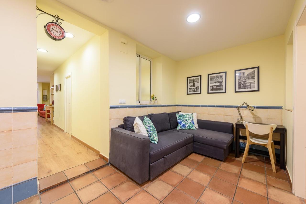 Ramblasrentals Chic & Spacious Flat Pool Table 15M Ramblas - Parking - Wifi Барселона Екстериор снимка