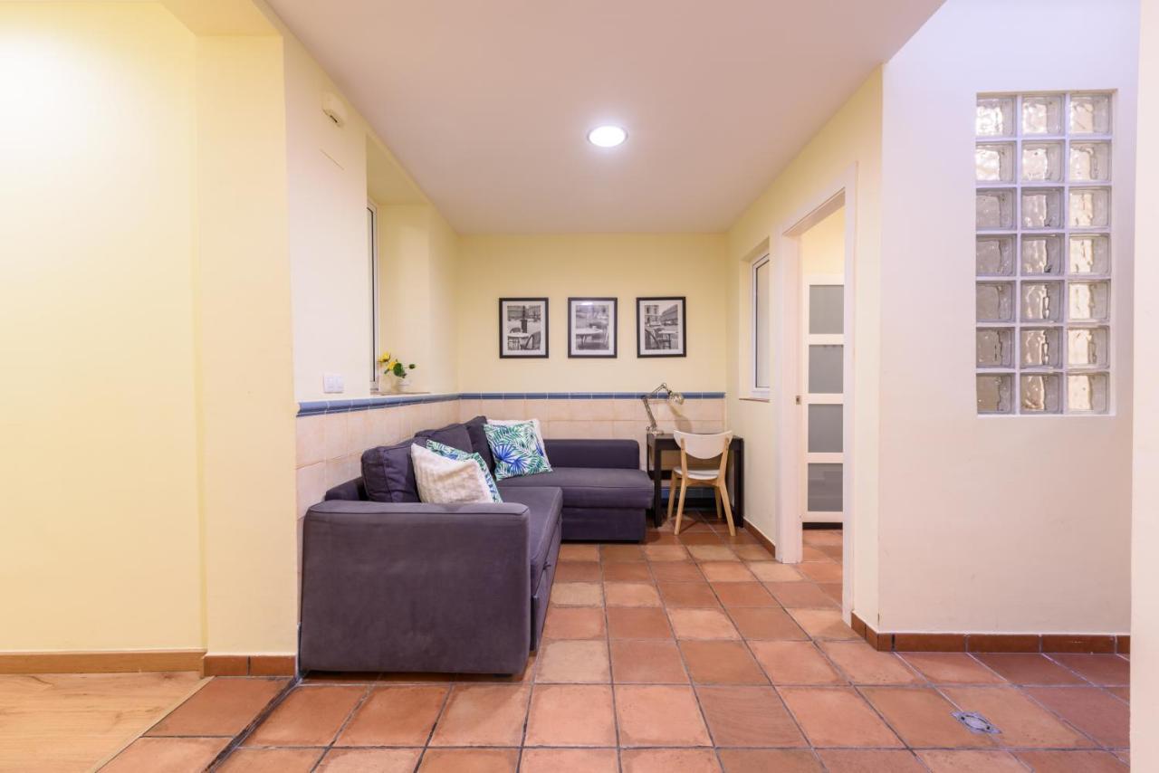 Ramblasrentals Chic & Spacious Flat Pool Table 15M Ramblas - Parking - Wifi Барселона Екстериор снимка